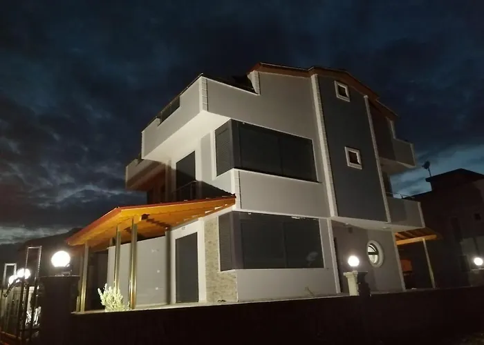 Triplex Summer House, New Building Dikili